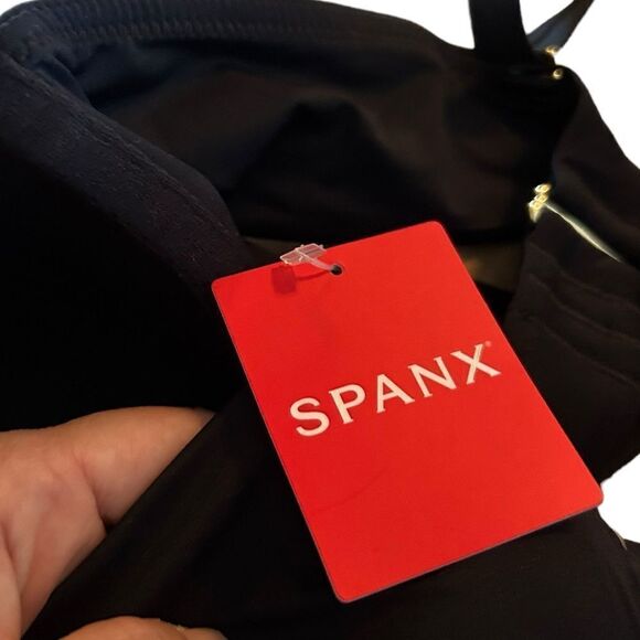 SPANX CONVERTIBLE BLACK BRA TOP GOLD New with tags 32 B - Picture 6 of 9